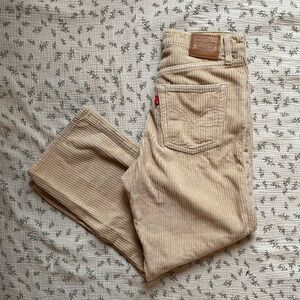 Levi’s Ribcage Straight Leg Corduroy